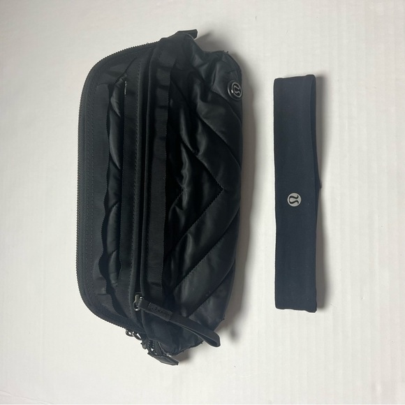 Lululemon Dont Sweat It Kit (Quilted)
Black + Headband - Picture 2 of 11